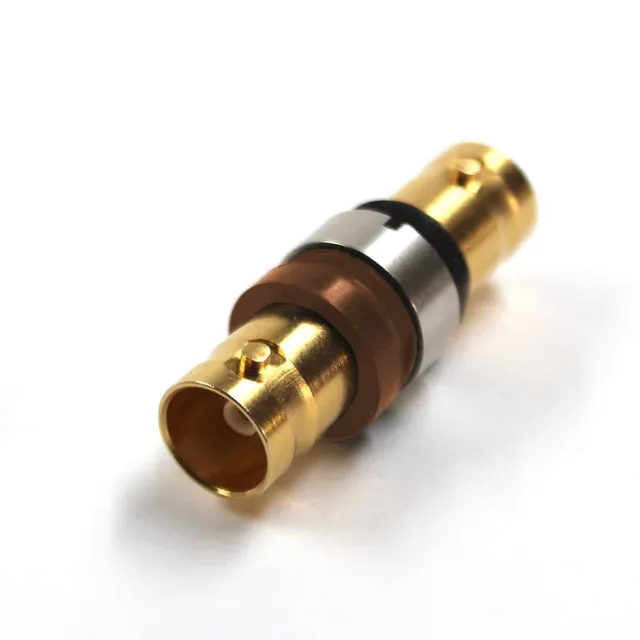 DAMAR+HAGEN BNCslim Gerätekupplung isoliert 12G 6 GHz