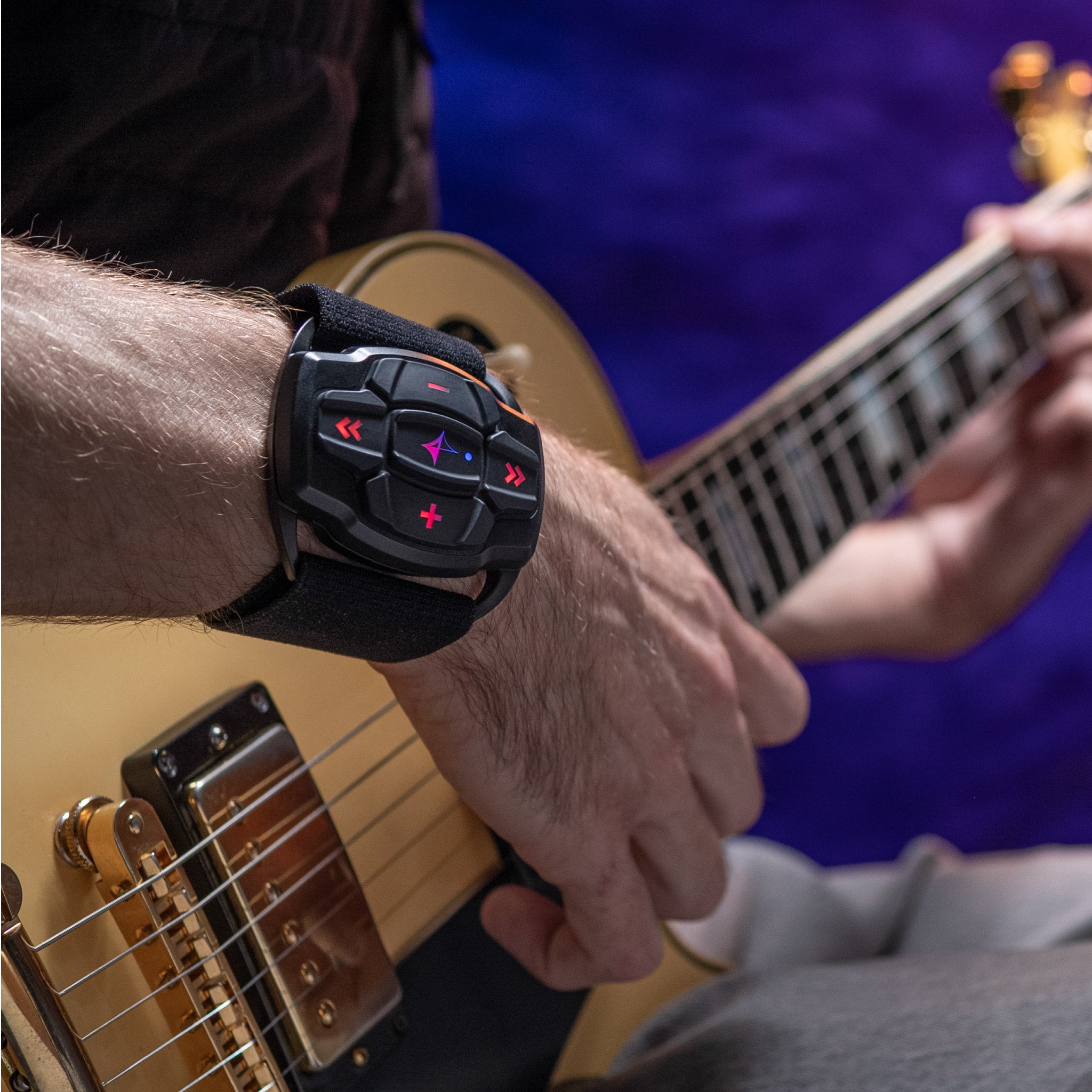 AirTurn CUE Bluetooth Notenwender Armband-Steuerung