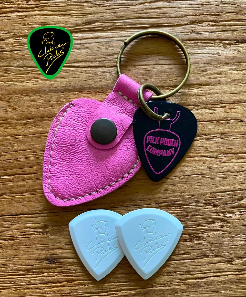 ChickenPicks Badazz III 2.0 Plektrum Set Pink Pouch 2er