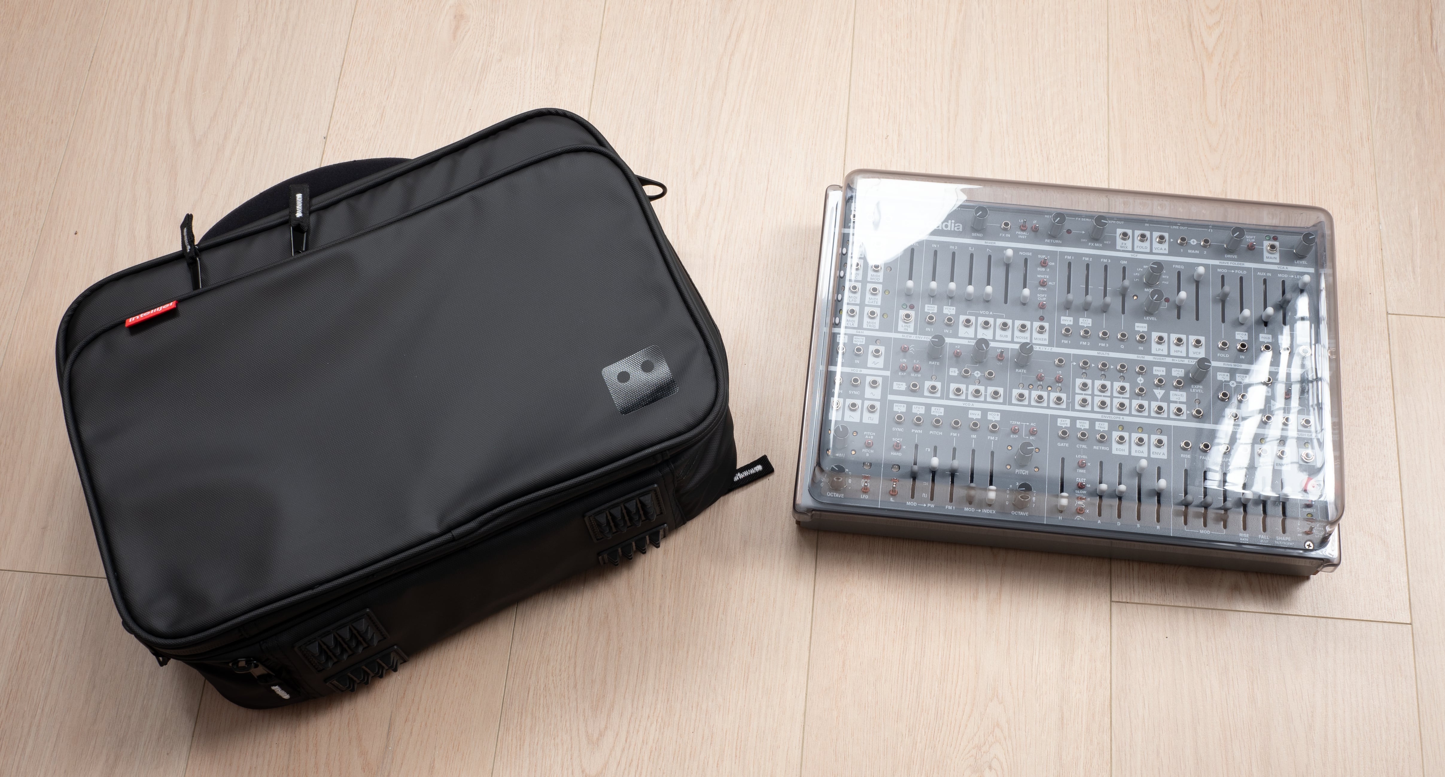 Intellijel Accessories Cascadia Gig Bag Deckel Bundle Tasche