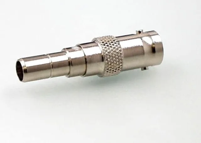 DAMAR+HAGEN Adapter Koax Adapter BNC 50 Ohm bühnenbereit