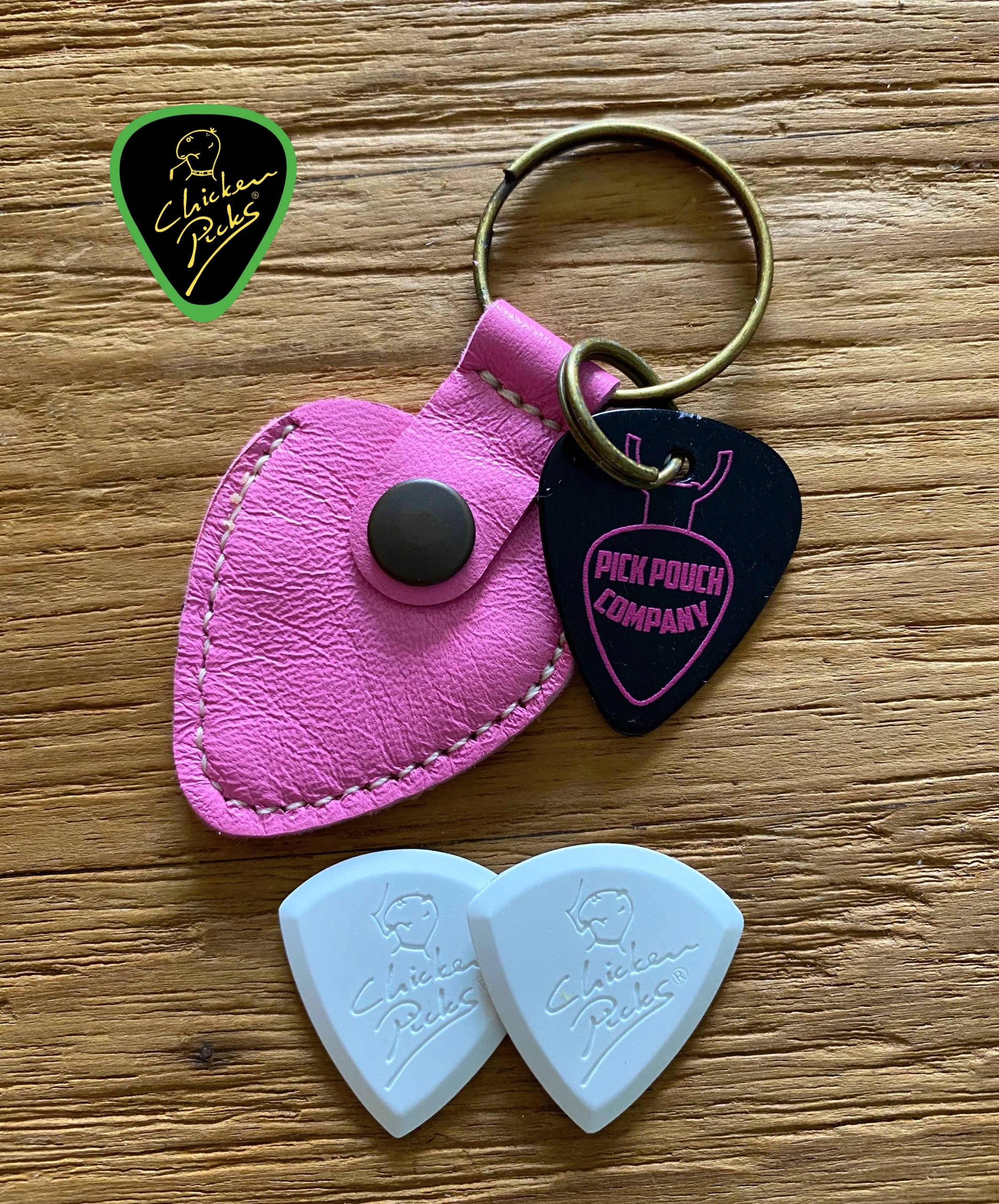 ChickenPicks Badazz III 2.0 Plektrum Set Pink Pouch 2er