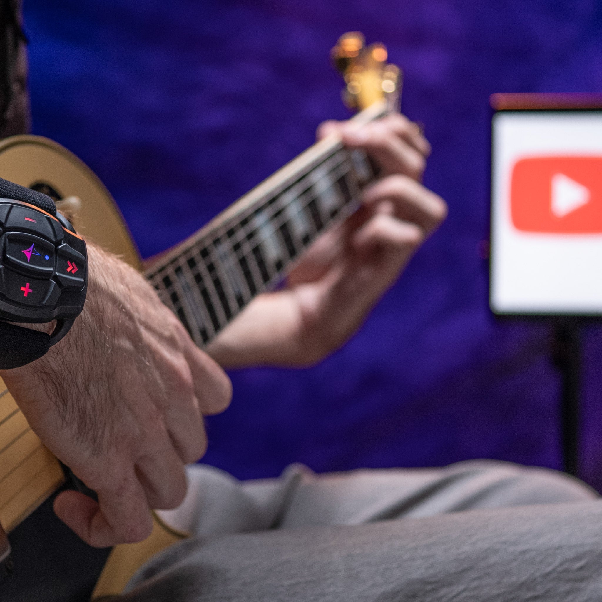AirTurn CUE Bluetooth Notenwender Armband-Steuerung