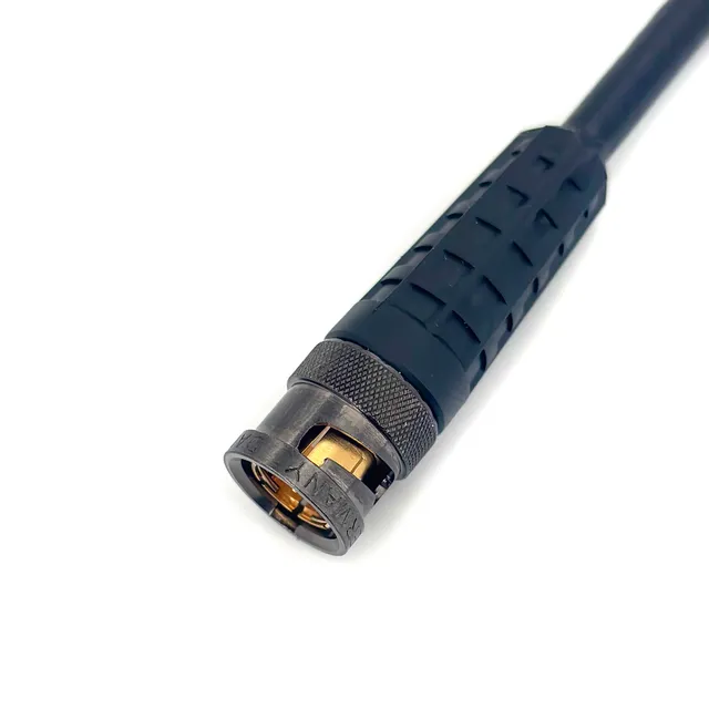 DAMAR+HAGEN BNCslim DarkLine Kabelstecker 13,5 mm